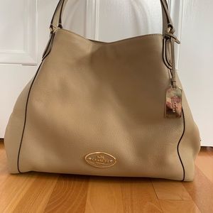 COACH DESIGNER HANDBAG Mid-Size Shoulder Bag